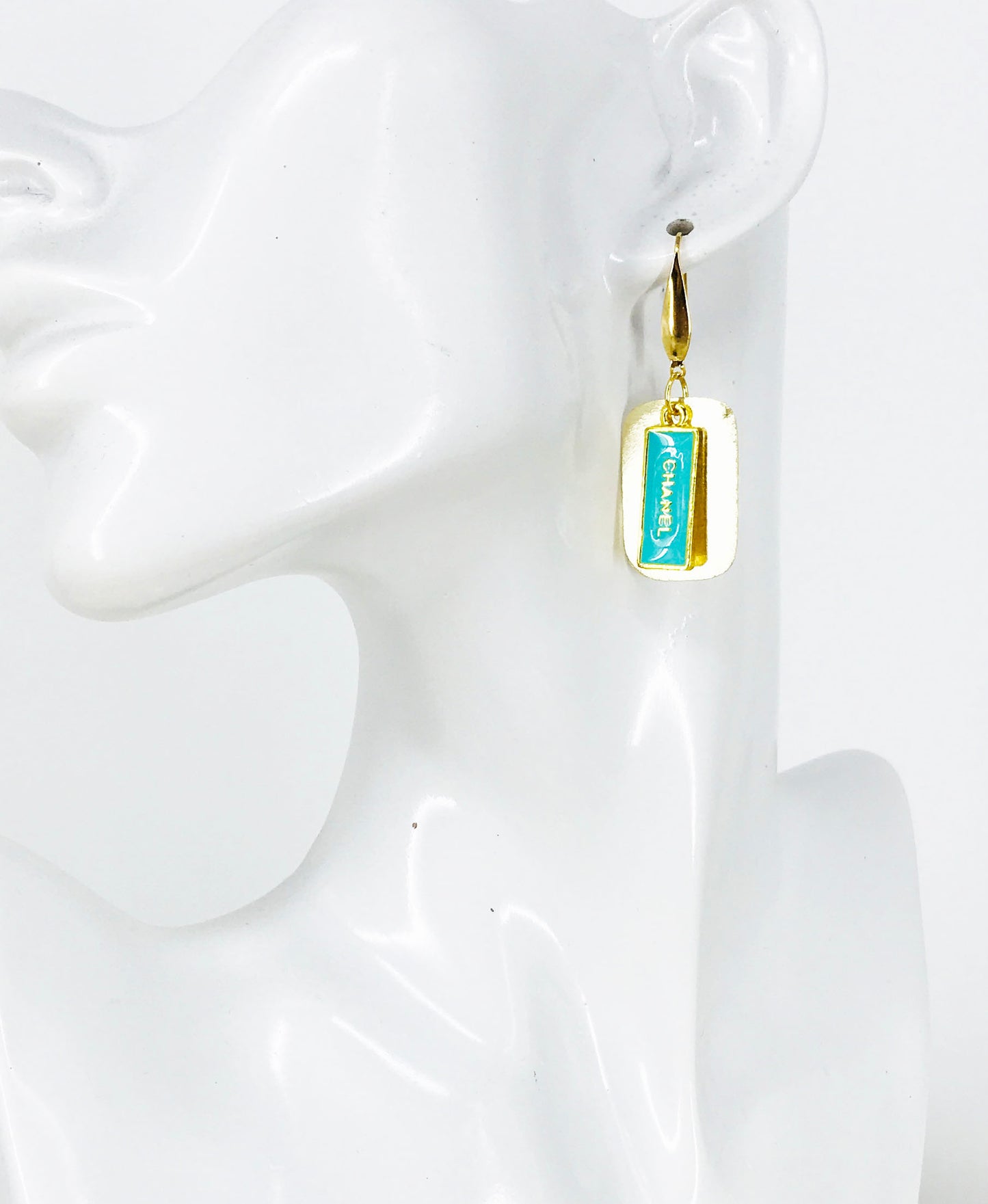 Brushed Gold Pendant Earrings - E19-3951